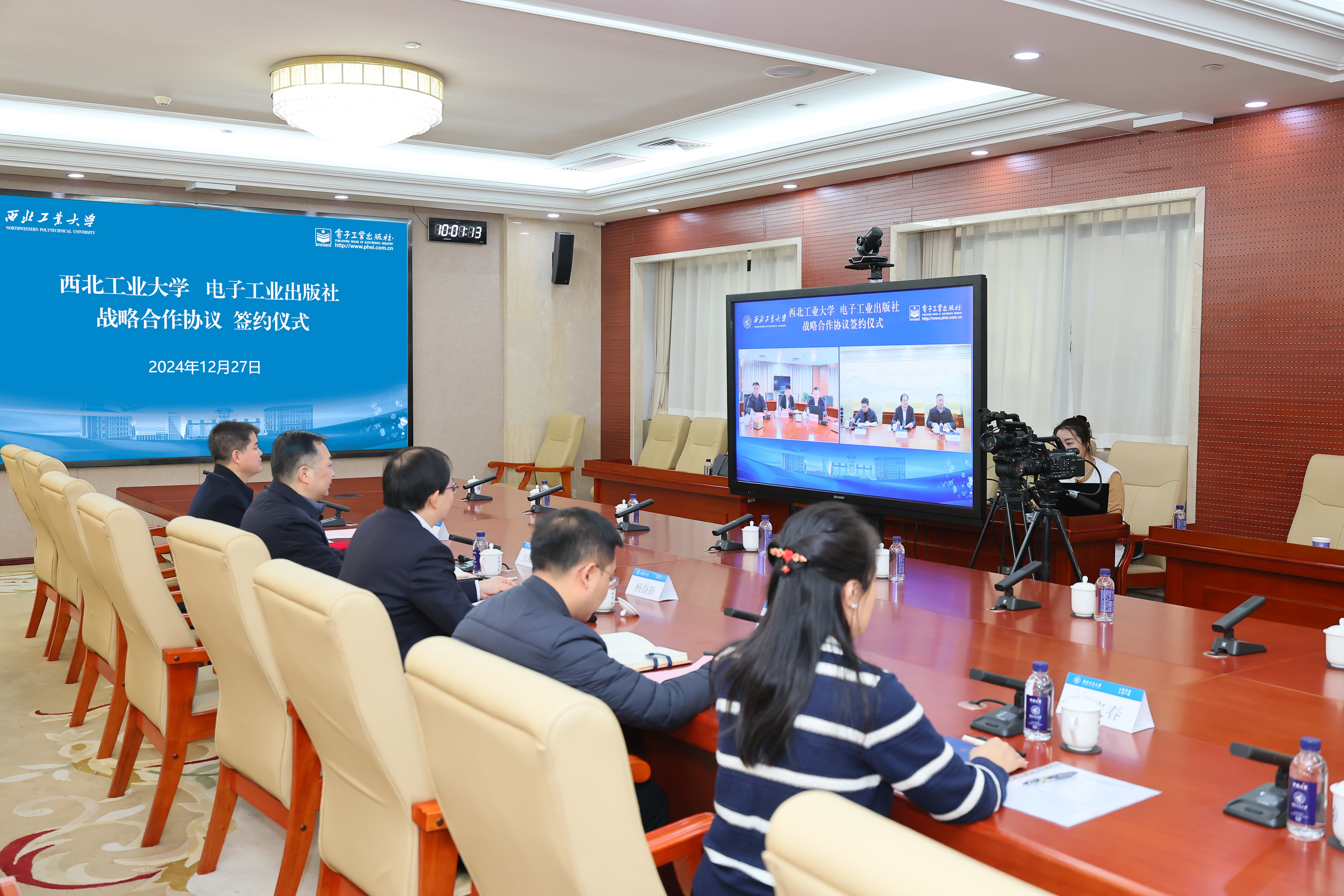 954d1e76eb7c381a89c54a9539b6c41.jpg 954d1e76eb7c381a89c54a9539b6c41.jpg