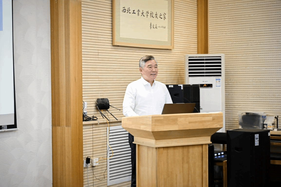 刘汉龙院士.png